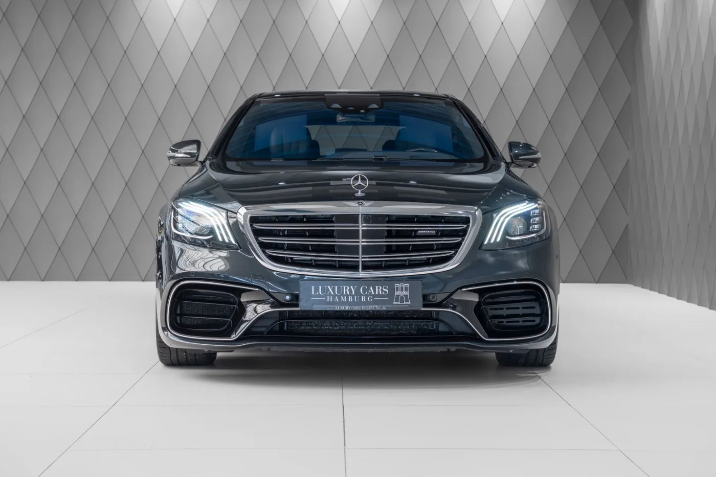 2018 Mercedes-AMG S 63 long angeboten von einem Supersportwagenhändler in Schenefeld, Deutschland, Foto 2 von 25