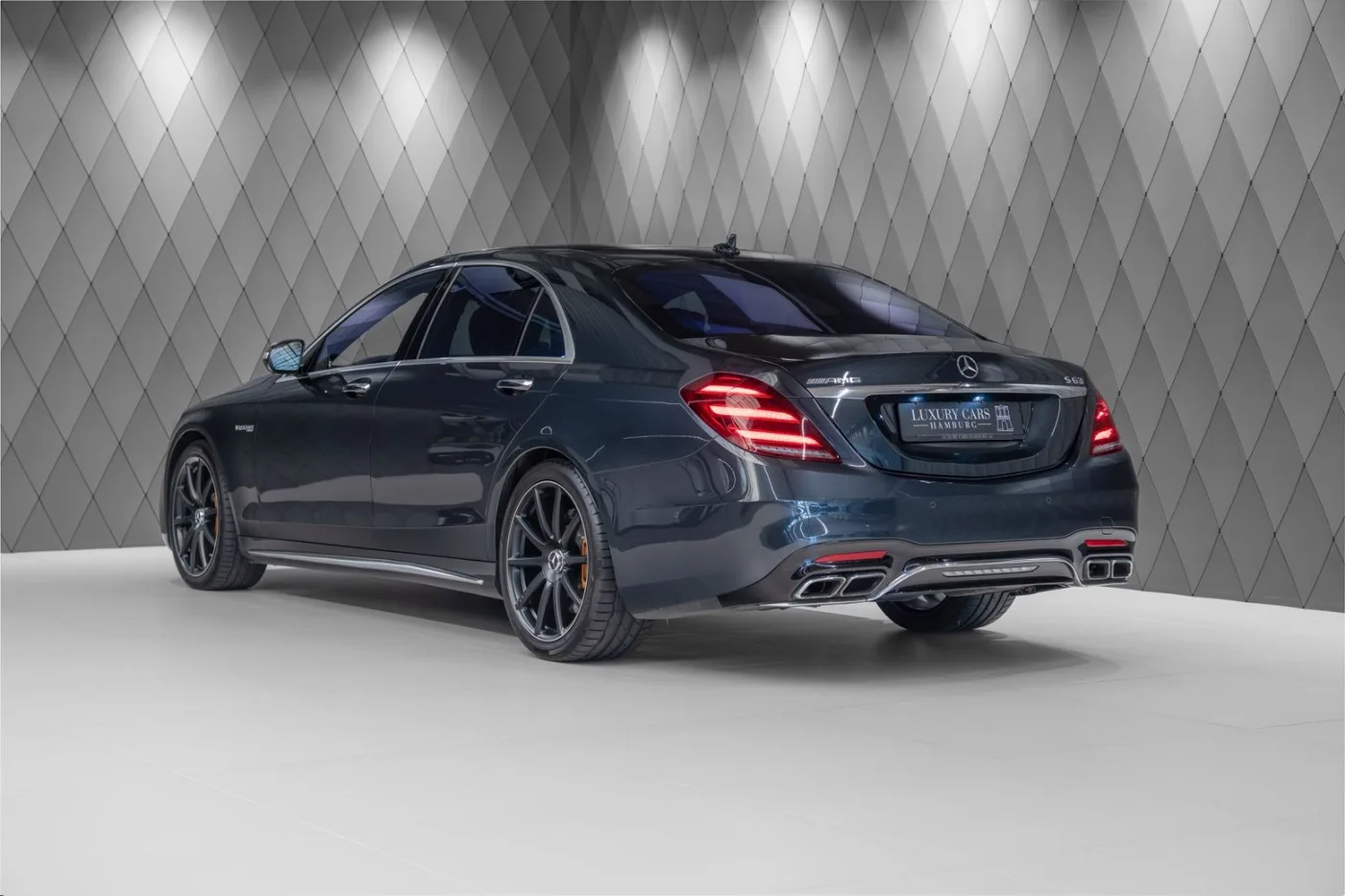 2018 Mercedes-AMG S 63 long angeboten von einem Supersportwagenhändler in Schenefeld, Deutschland, Foto 6 von 25