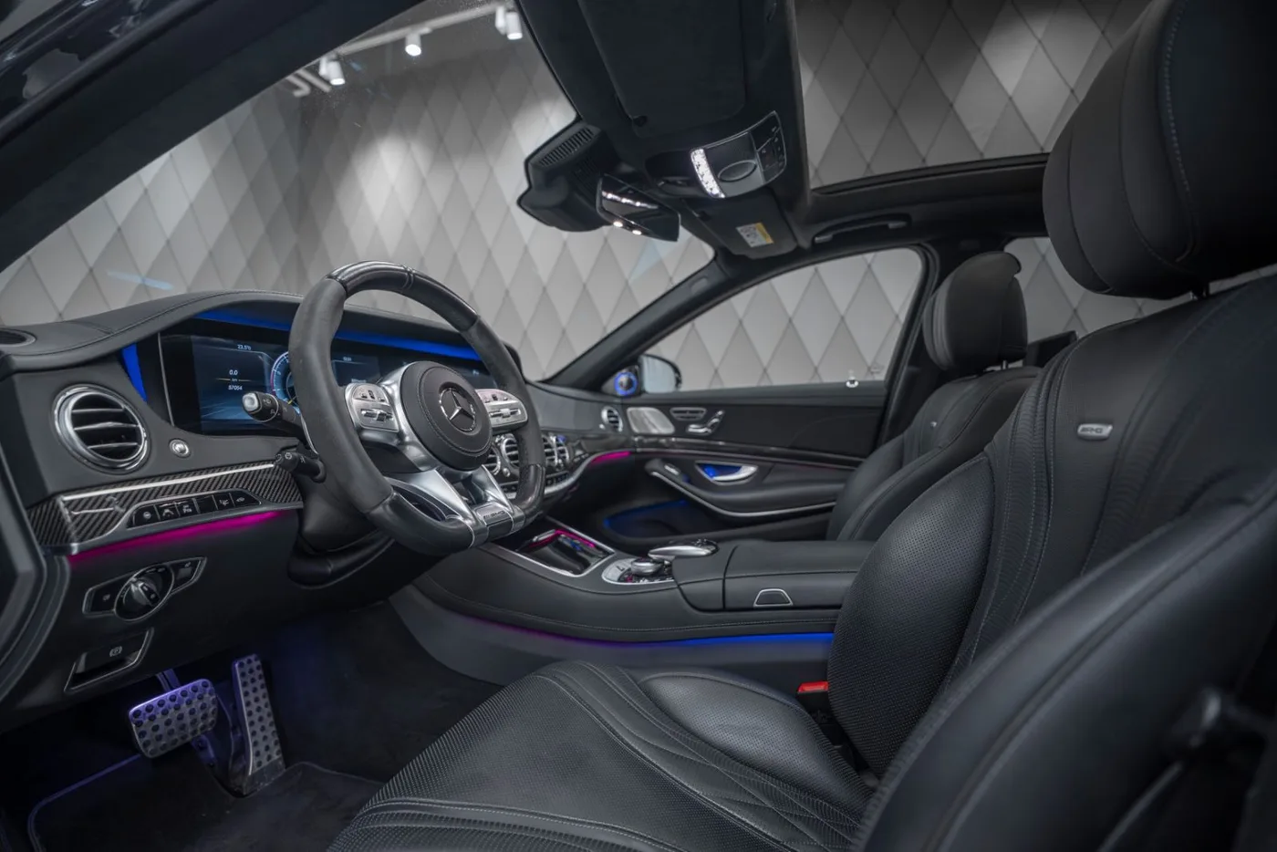 2018 Mercedes-AMG S 63 long angeboten von einem Supersportwagenhändler in Schenefeld, Deutschland, Foto 13 von 25