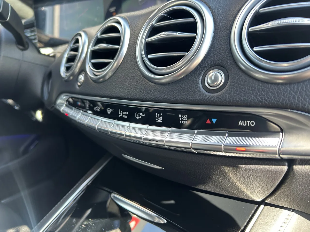 2018 Mercedes-AMG S 63 4MATIC+, Coupé, 29/30