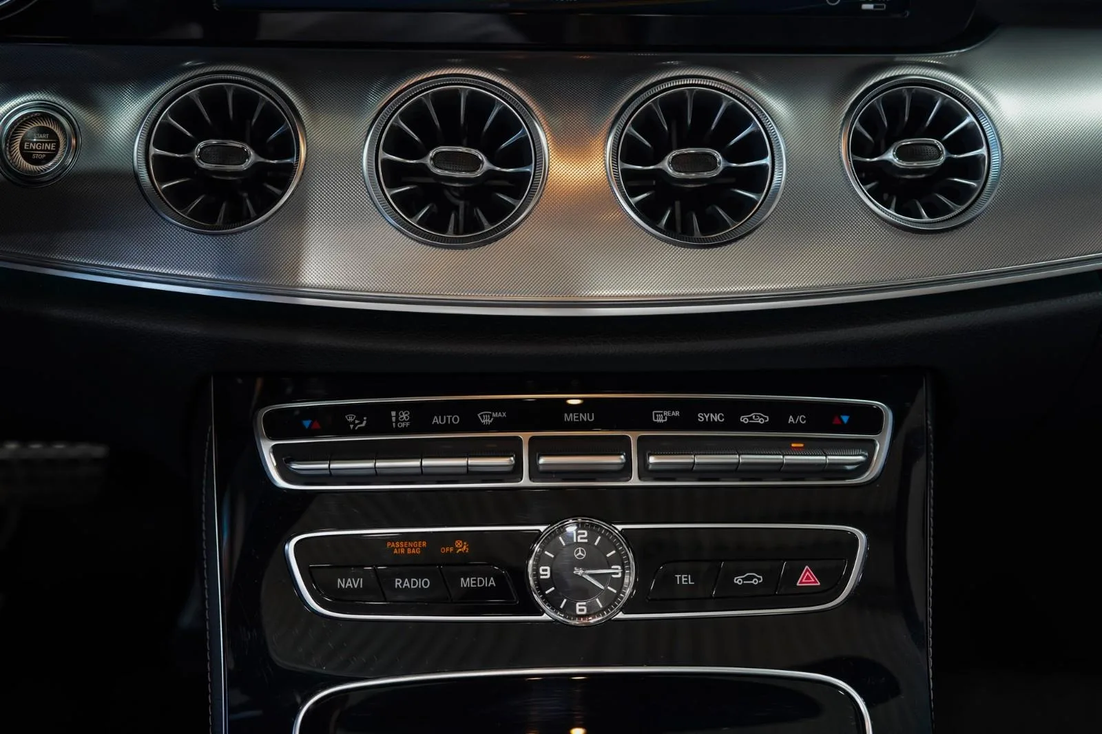 2018 Mercedes-Benz E 220 d Cabriolet, AMG Line, 19/30