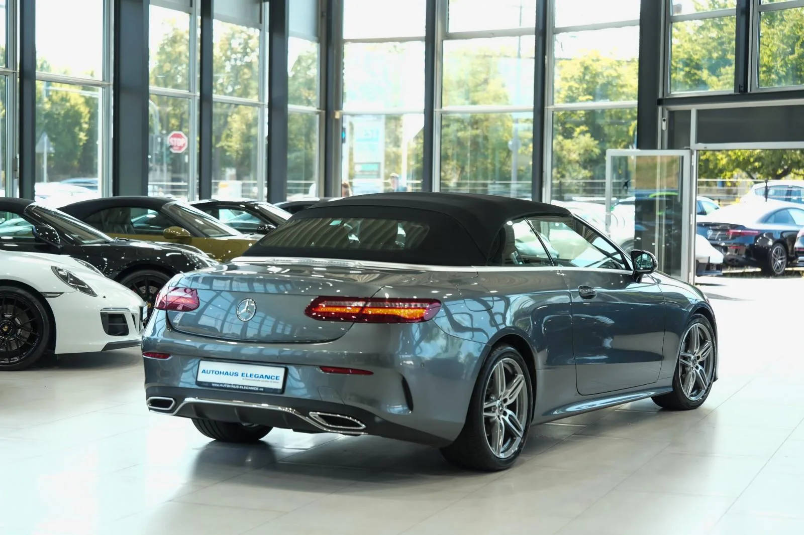 2018 Mercedes-Benz E 220 d Cabriolet, AMG Line, 26/30