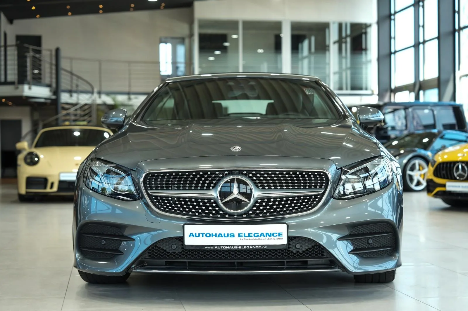 2018 Mercedes-Benz E 220 d Cabriolet, AMG Line, 28/30