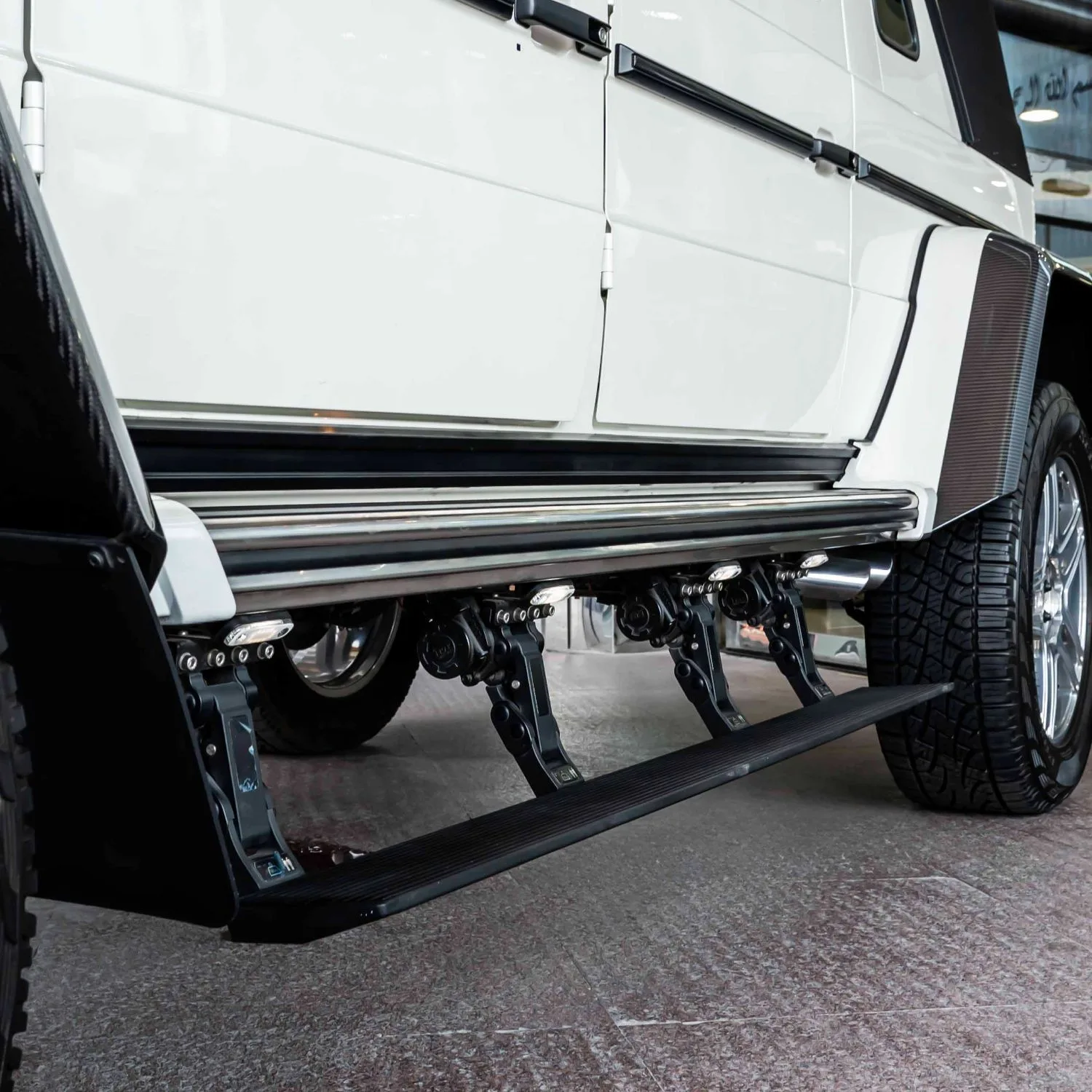 2018 Mercedes-Maybach G 650 Landaulet offered by a specialist dealer in Dubai, United Arab Emirates, photo 2 of 26