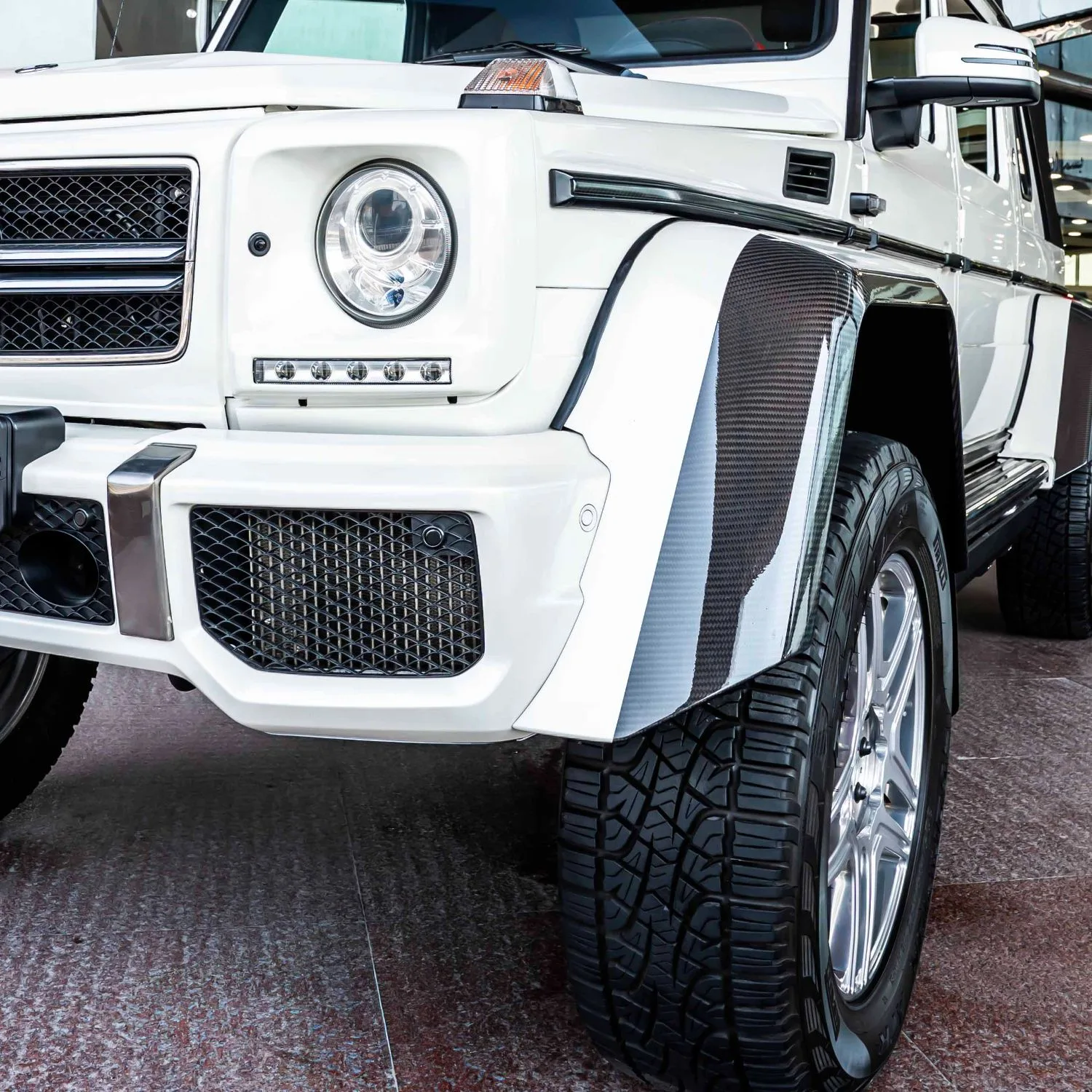 2018 Mercedes-Maybach G 650 Landaulet offered by a specialist dealer in Dubai, United Arab Emirates, photo 4 of 26