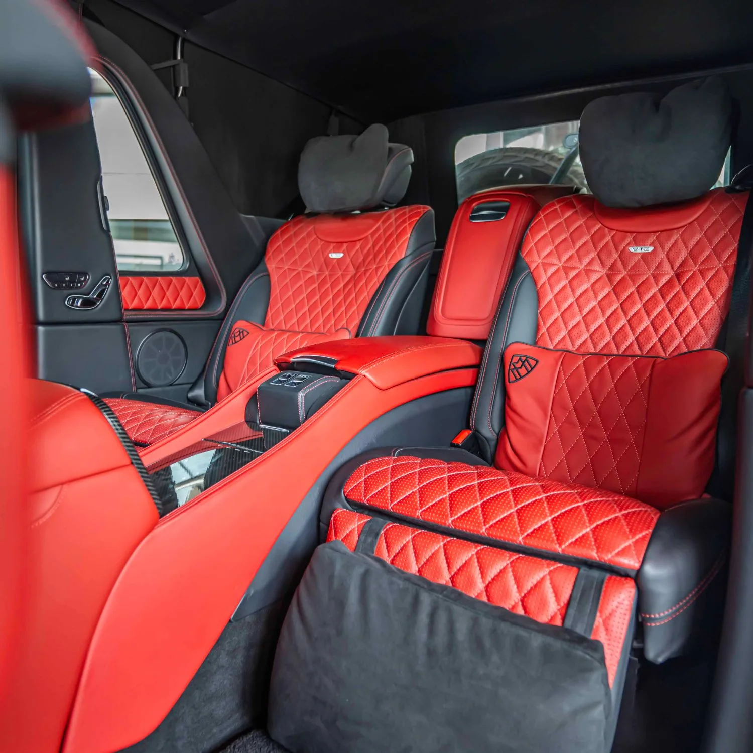 2018 Mercedes-Maybach G 650 Landaulet offered by a specialist dealer in Dubai, United Arab Emirates, photo 18 of 26