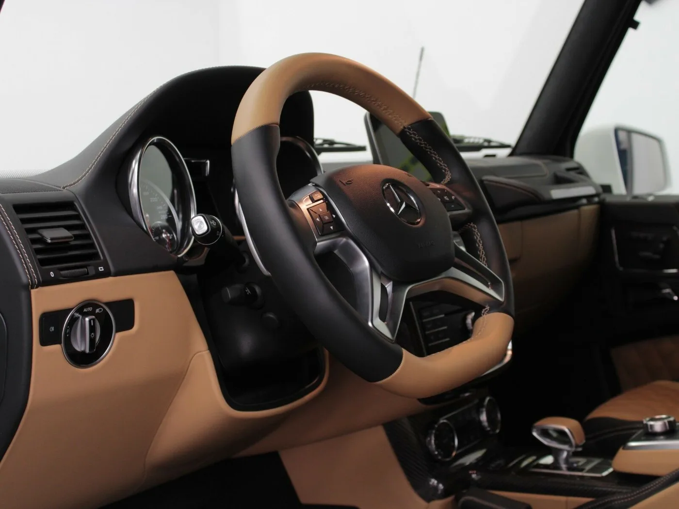 2018 Mercedes-Maybach G 650 Landaulet offered by a specialist dealer in Nuremberg, Germany, photo 14 of 15