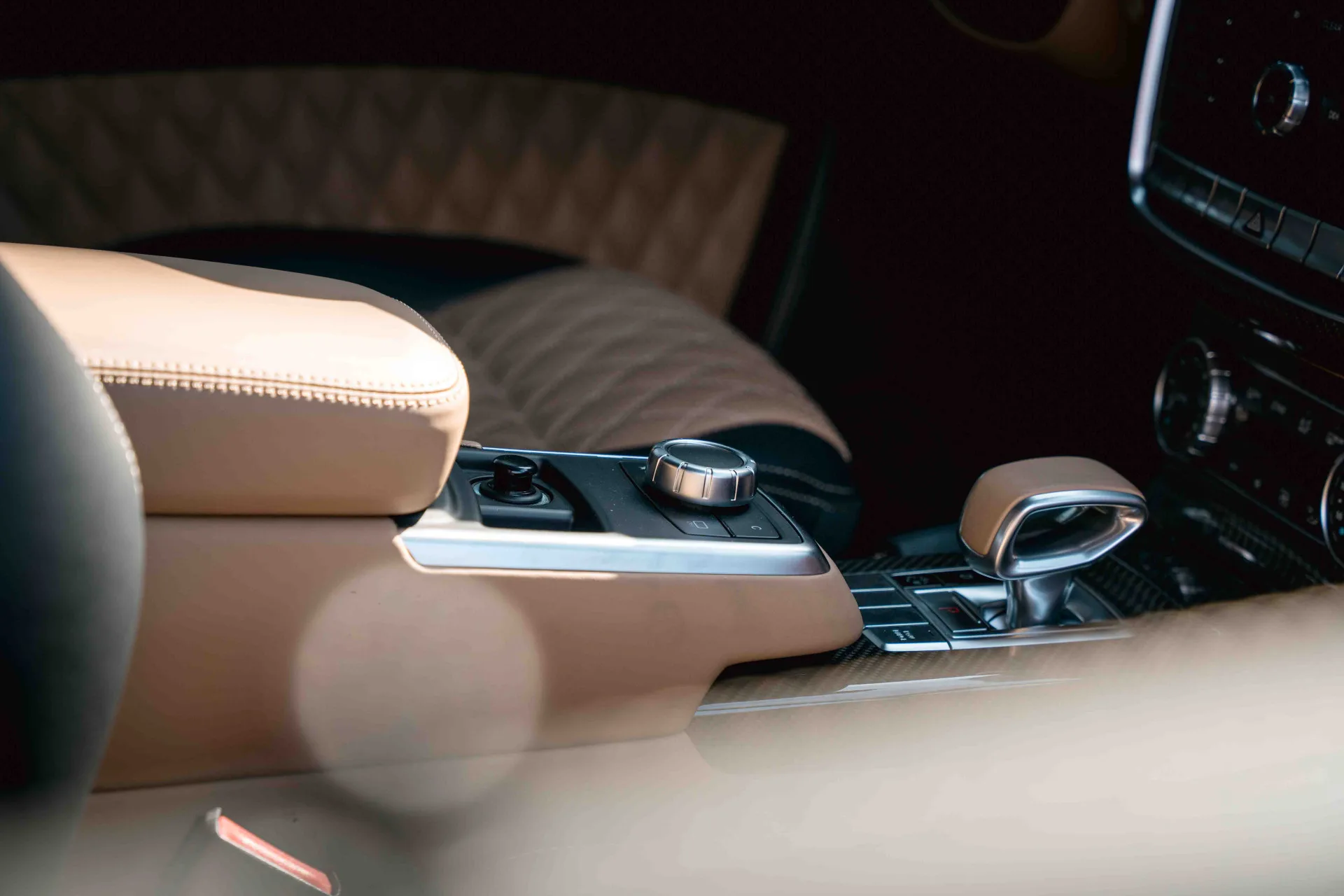 2018 Mercedes-Maybach G 650 Landaulet, 11/30