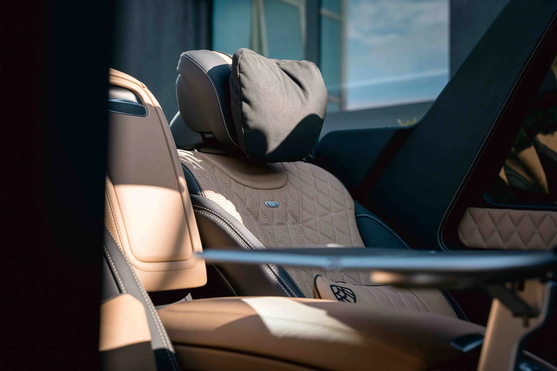 2018 Mercedes-Maybach G 650 Landaulet, 26/30