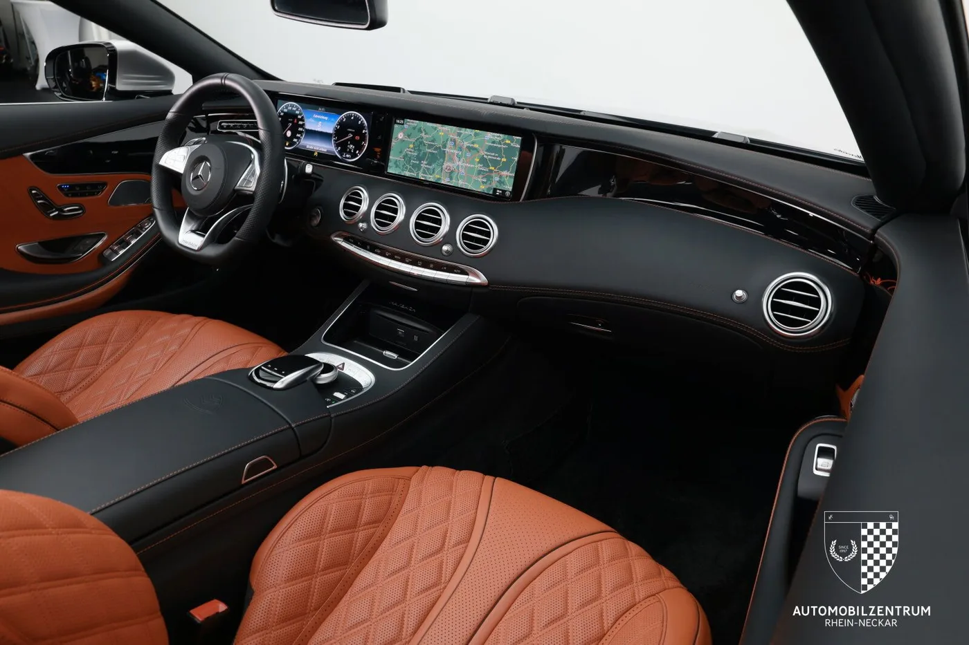 2018 Mercedes-Maybach S 650 Cabriolet proposée par un spécialiste de la supercar à Viernheim, Allemagne, photo 14 sur 25