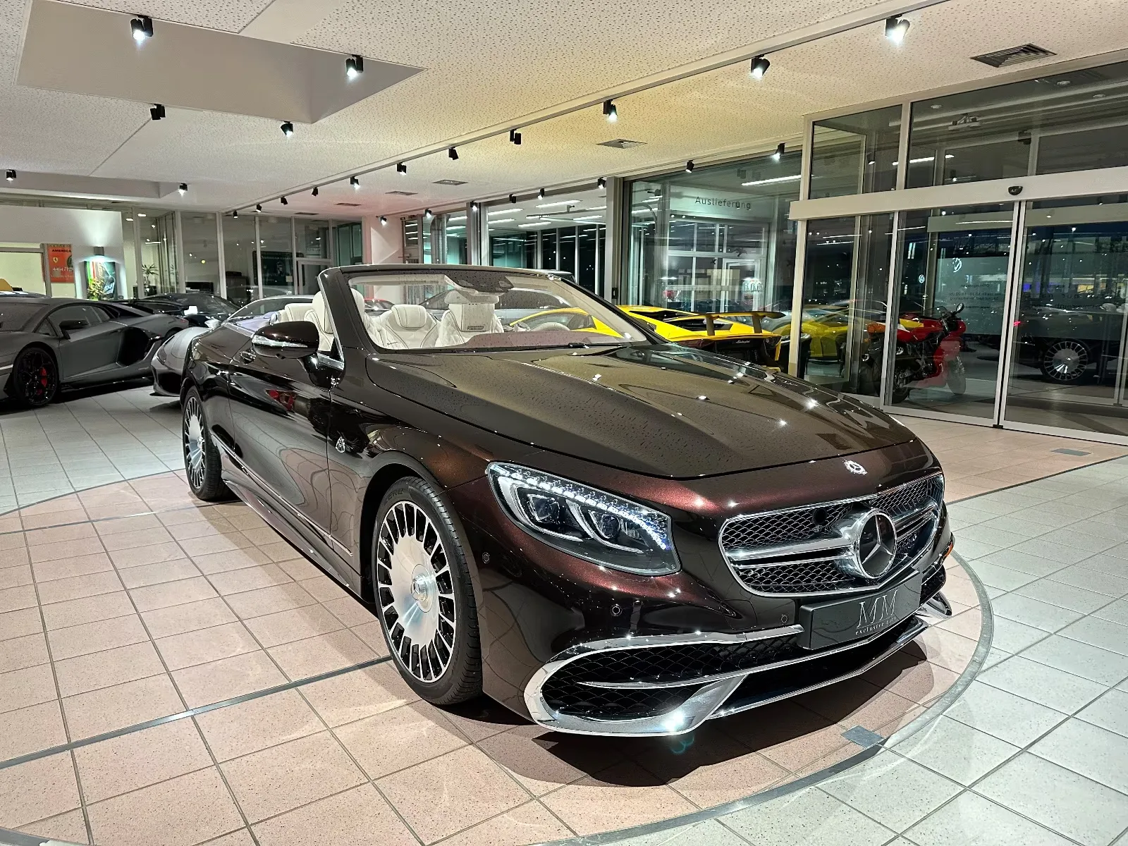 2018 Mercedes-Maybach S 650 Cabriolet proposée par un concessionnaire spécialisé à Hannover, Allemagne, photo principale