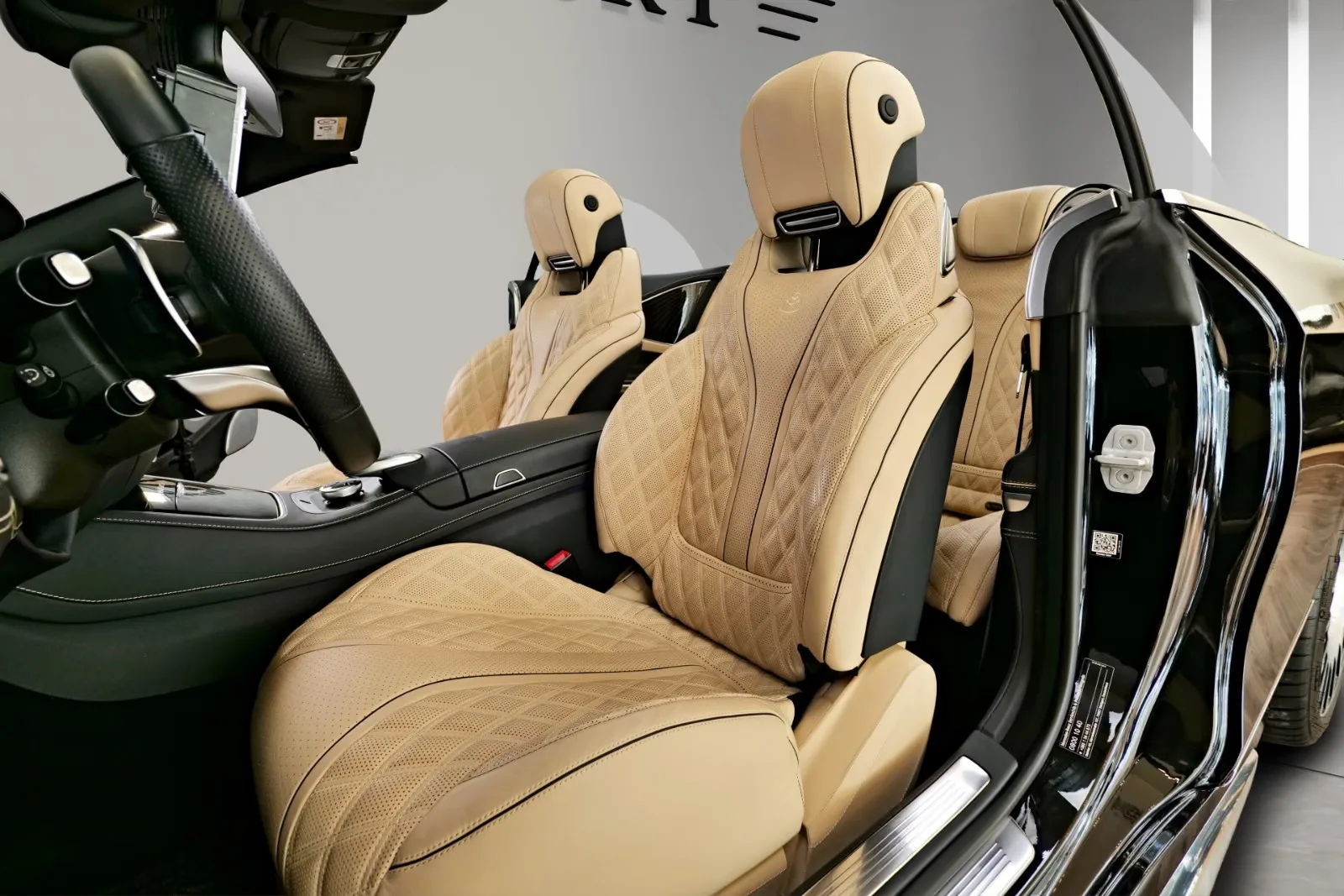 2018 Mercedes-Maybach S 650 Cabriolet, 13/26