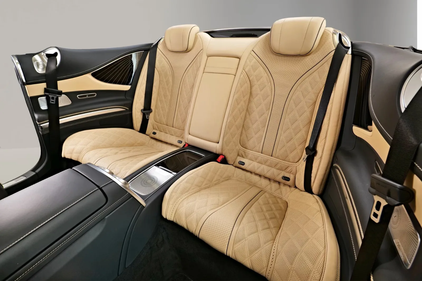2018 Mercedes-Maybach S 650 Cabriolet, 14/26