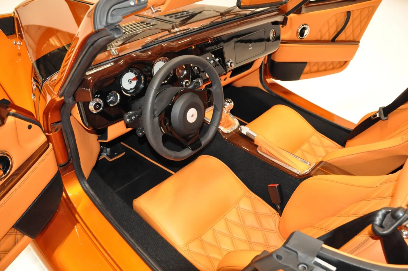 2018 Morgan Aero GT proposée par un négociant en voitures de collection à Alkmaar, Pays-Bas, photo 2 sur 15