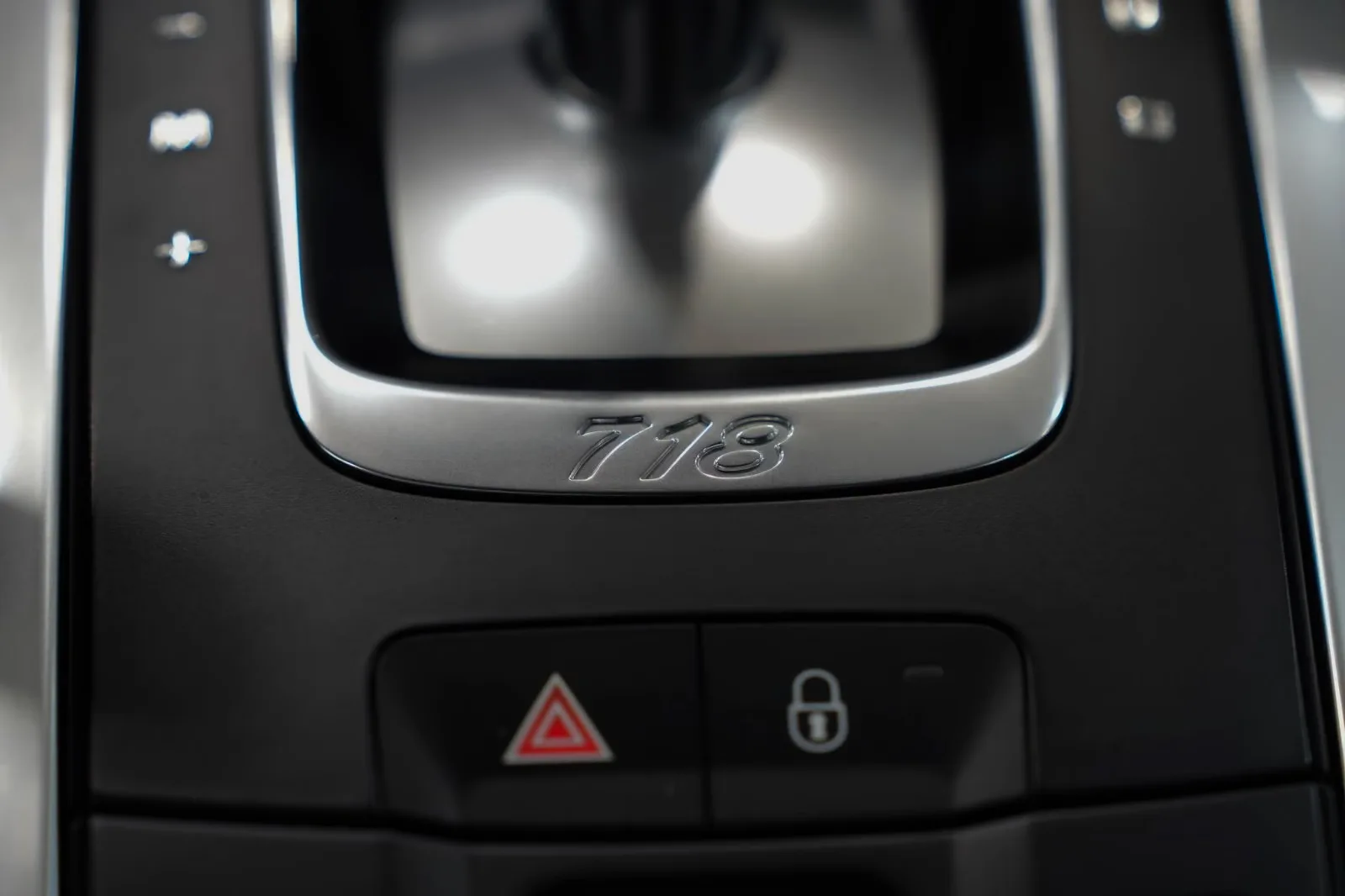 2018 Porsche 718 Boxster S, 17/30