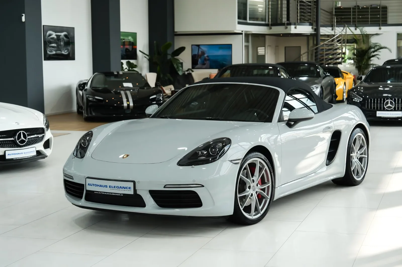2018 Porsche 718 Boxster S, 29/30