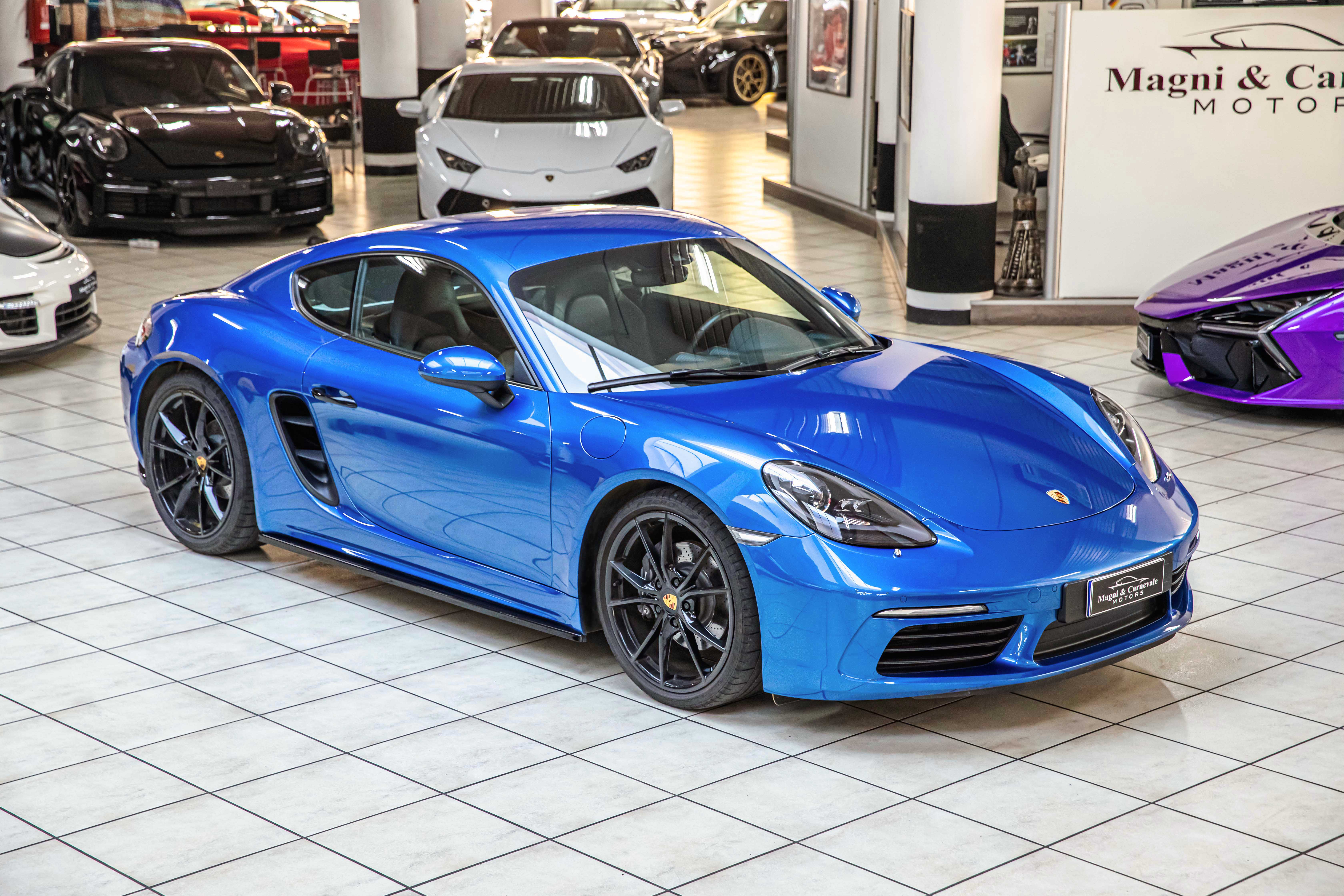 2018 Porsche 718 Cayman offered by a specialist dealer in Milan, Italy, photo 5 of 20
