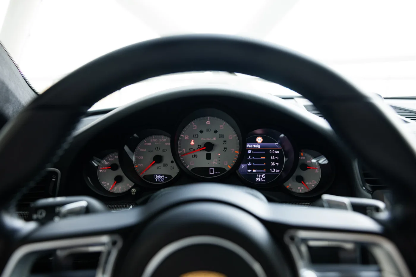 2018 Porsche 911 Turbo S proposée par un concessionnaire agréé McLaren et Morgan à Utrecht, Pays-Bas, photo 12 sur 25