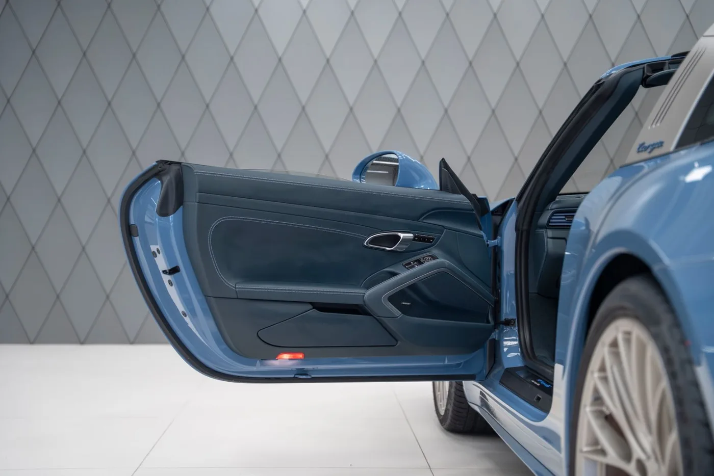 2018 Porsche 911 Targa 4S Exclusive Edition angeboten von einem Supersportwagenhändler in Schenefeld, Deutschland, Foto 11 von 25
