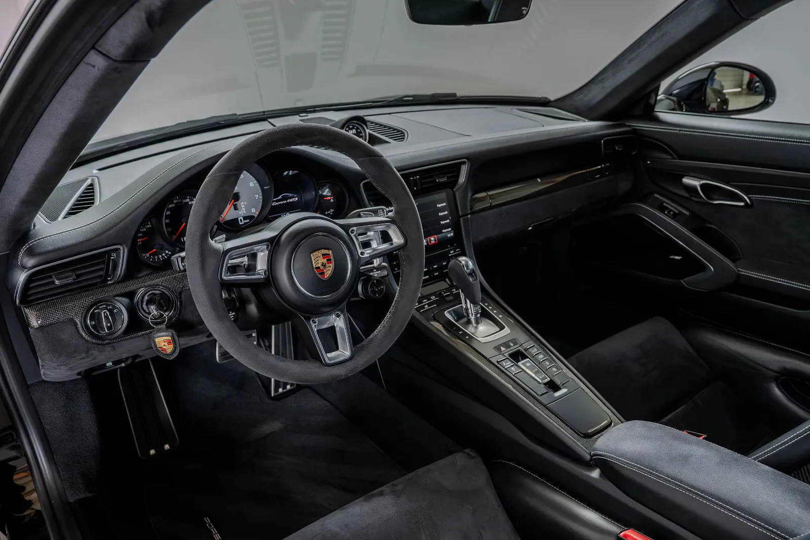 2018 Porsche 911 Carrera 4 GTS, 21/30