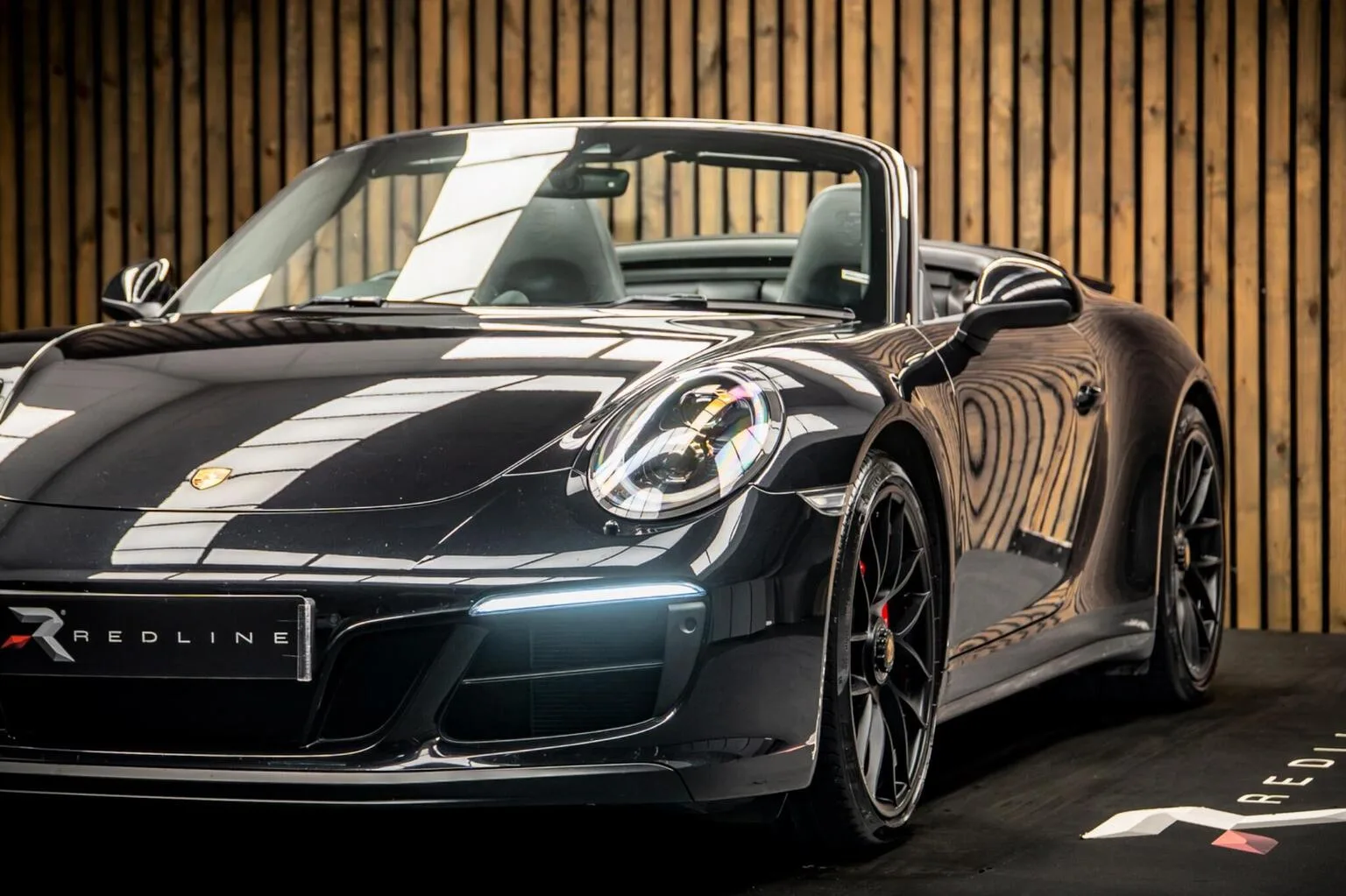 2018 Porsche 911 Carrera 4 GTS Cabriolet, 13/30