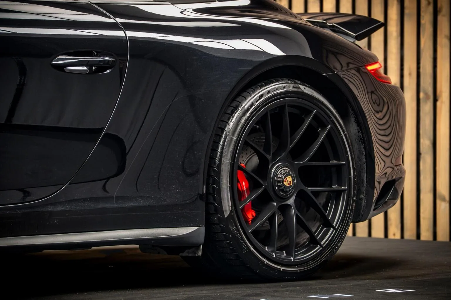 2018 Porsche 911 Carrera 4 GTS Cabriolet, 16/30
