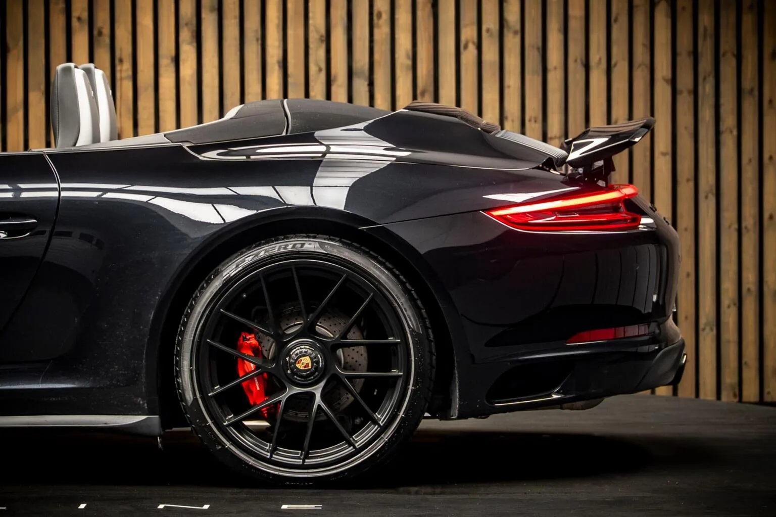 2018 Porsche 911 Carrera 4 GTS Cabriolet, 18/30
