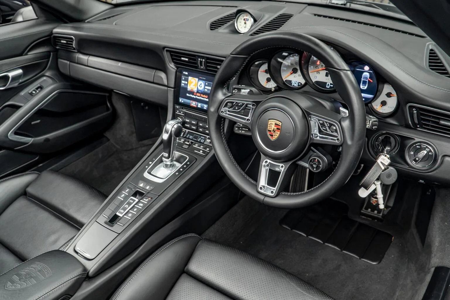 2018 Porsche 911 Carrera 4 GTS Cabriolet, 23/30