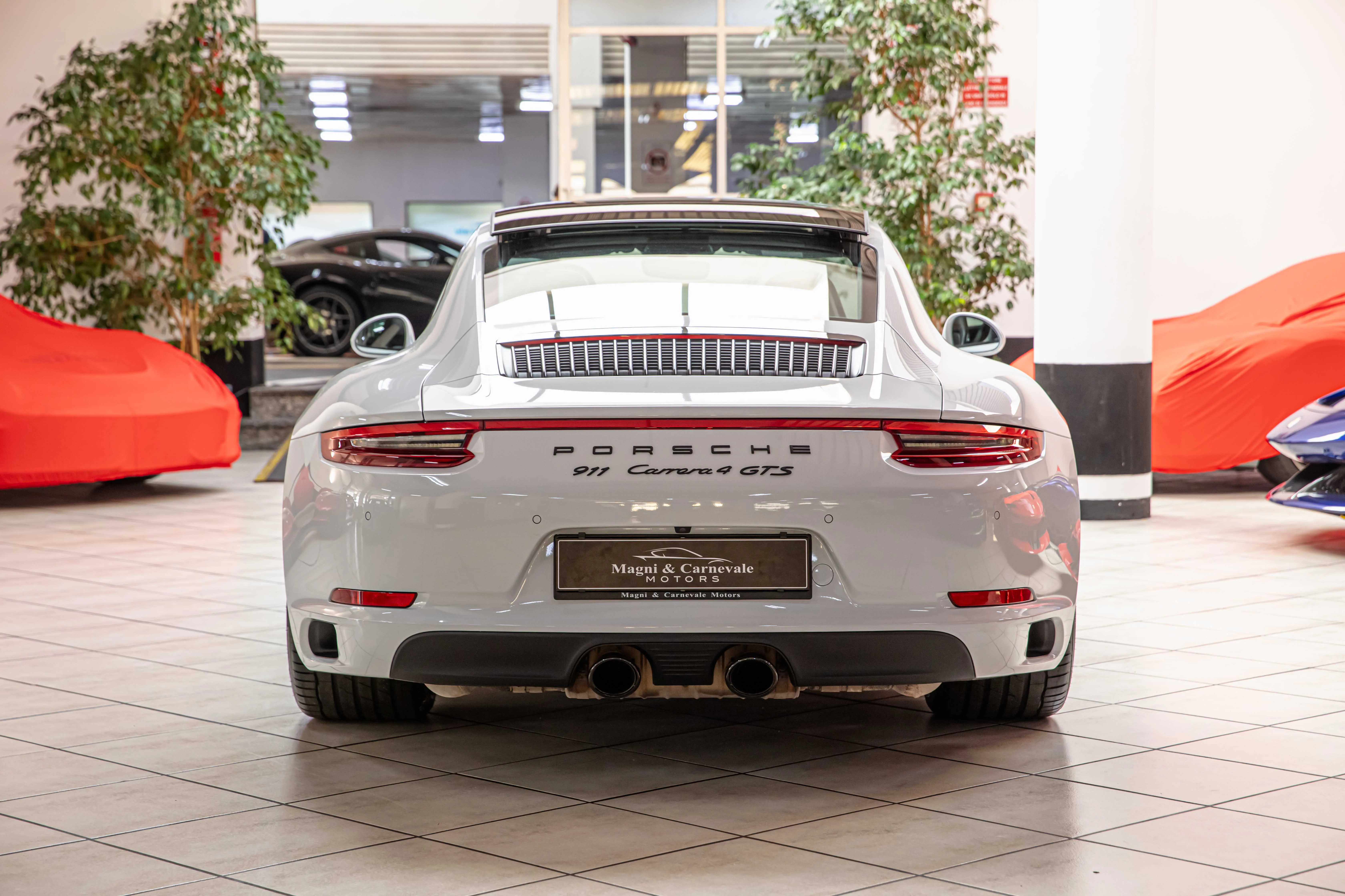 2018 Porsche 911 Carrera 4 GTS, 8/30