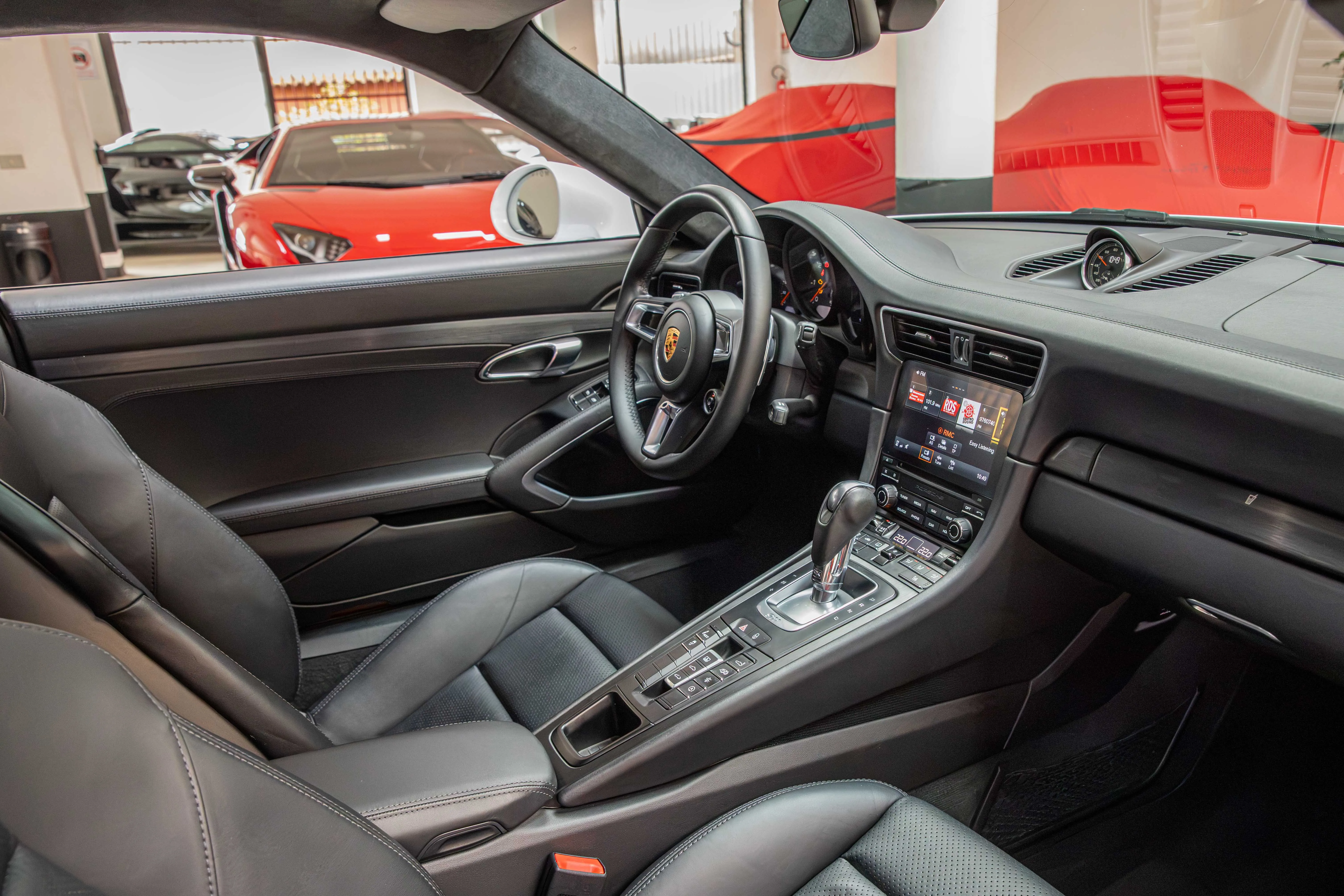 2018 Porsche 911 Carrera 4 GTS, 14/30