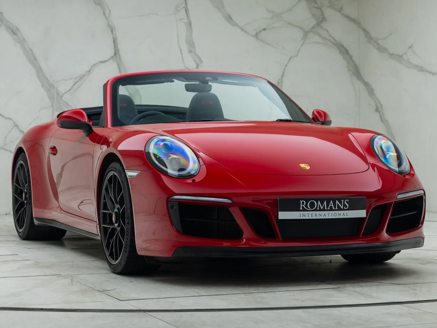 2018 Porsche 911 Carrera GTS Cabriolet 991.2 angeboten von einem Fachhändler in Banstead, Vereinigtes Königreich, Hauptfoto
