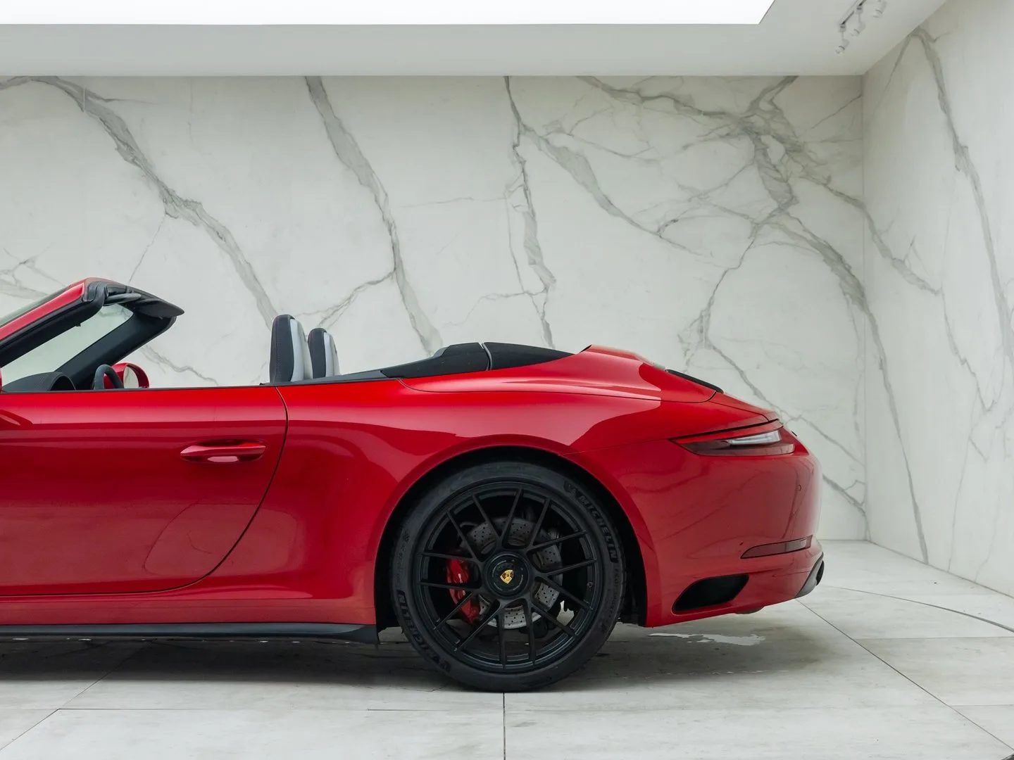 2018 Porsche 911 Carrera GTS Cabriolet 991.2, 13/30