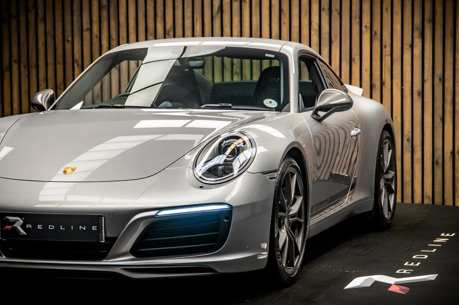 2018 Porsche 911 Carrera T, 12/30