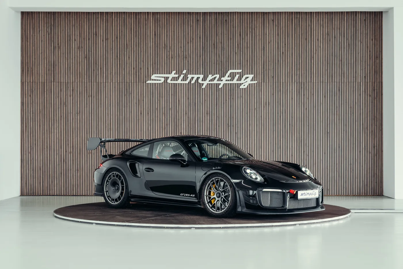 2018 Porsche 911 GT2 RS angeboten von einem Oldtimerspezialisten in Stuttgart, Deutschland, Foto 7 von 25