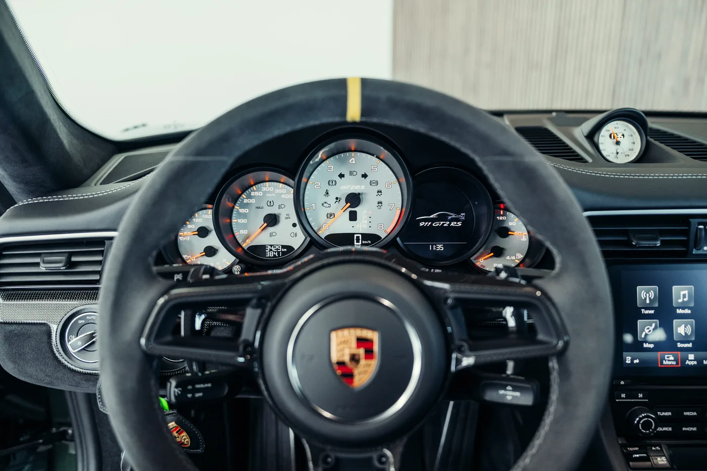 2018 Porsche 911 GT2 RS angeboten von einem Oldtimerspezialisten in Stuttgart, Deutschland, Foto 25 von 25