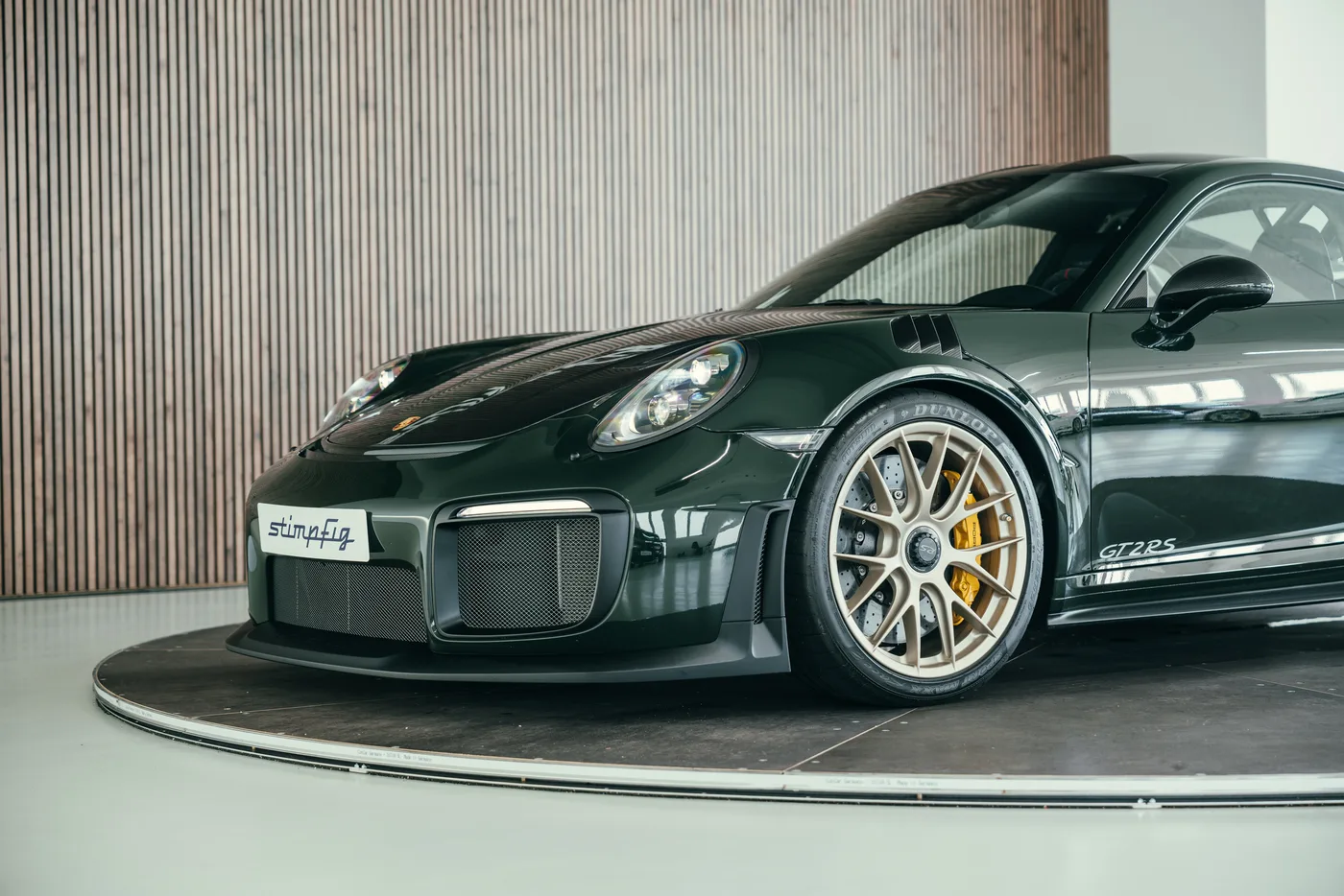 2018 Porsche 911 GT2 RS angeboten von einem Oldtimerspezialisten in Stuttgart, Deutschland, Foto 15 von 25