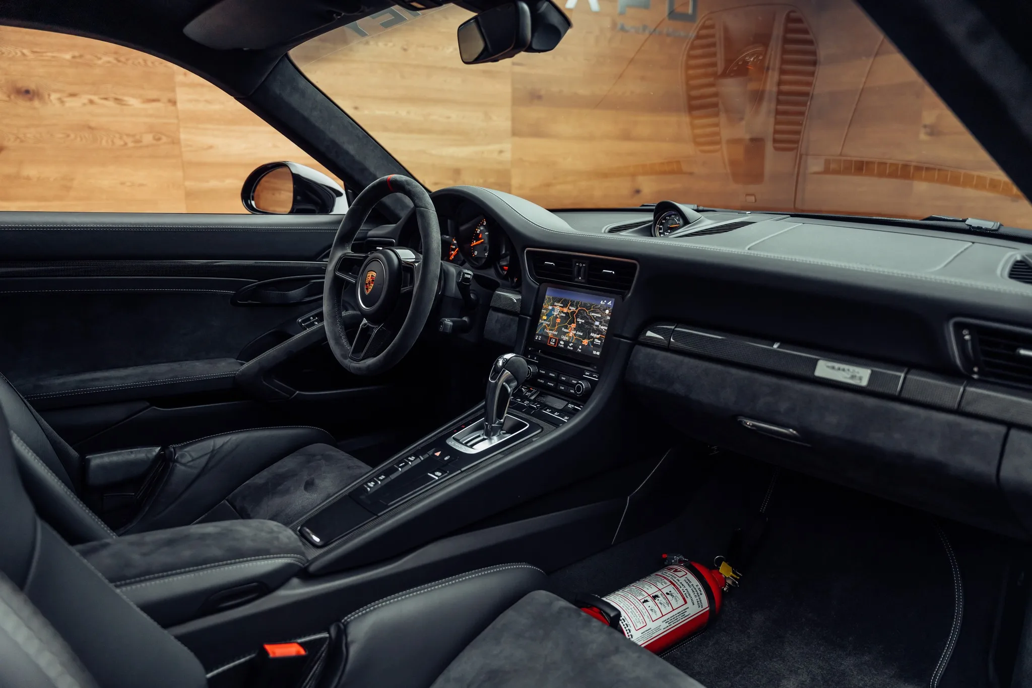 2018 Porsche 911 GT2 RS, 6/30