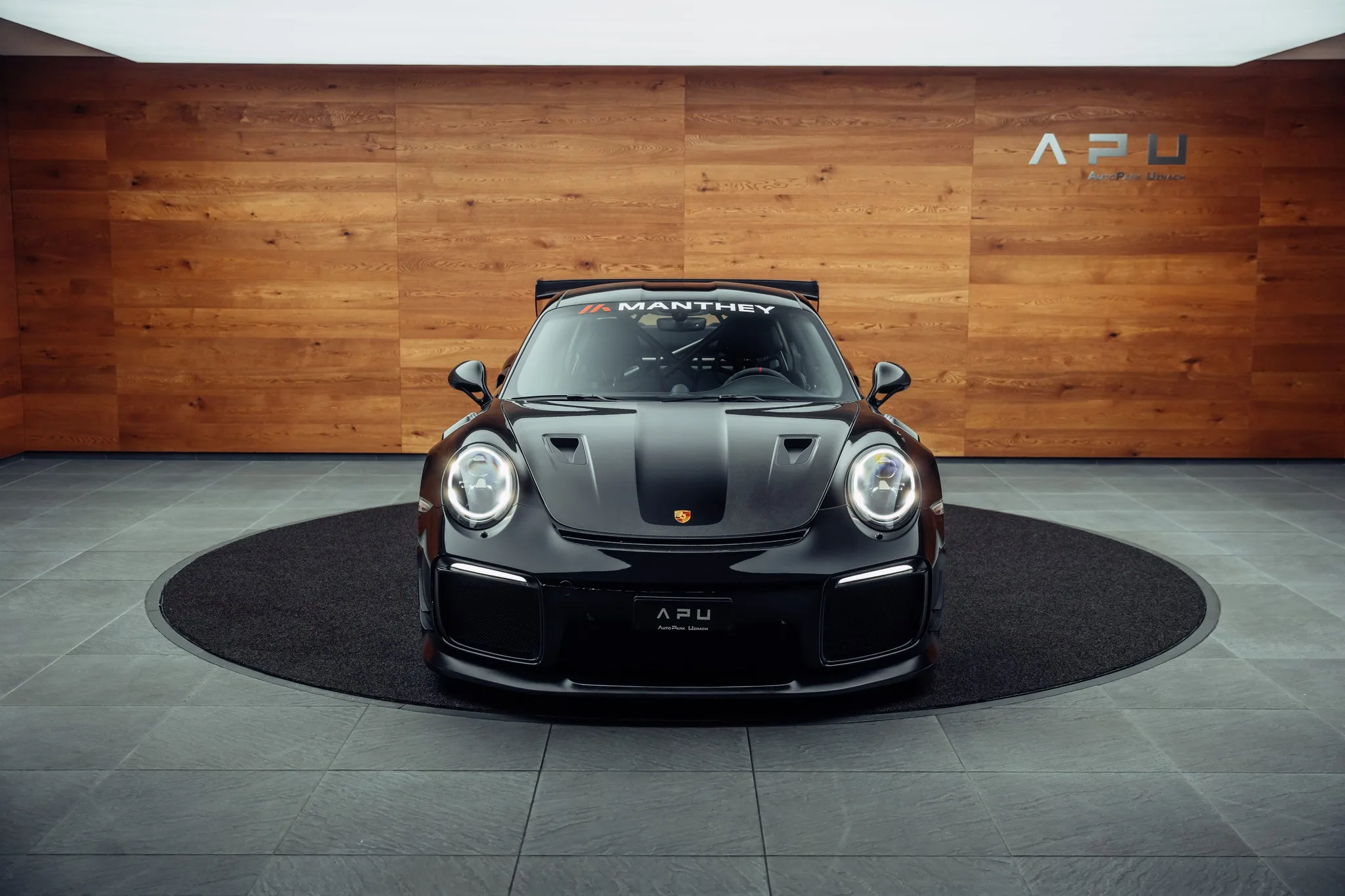 2018 Porsche 911 GT2 RS, 27/30