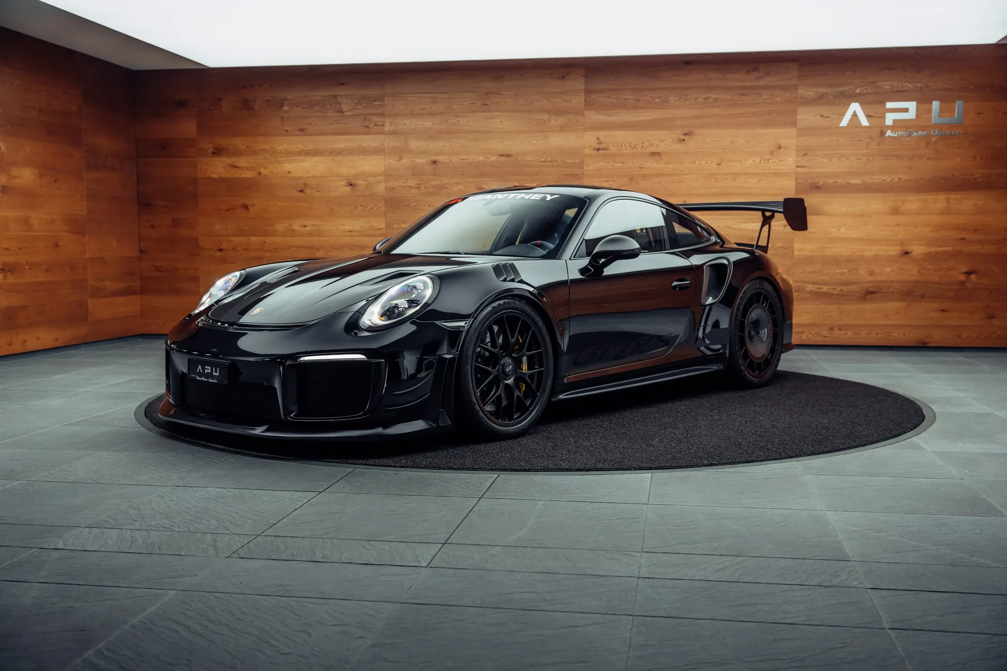 2018 Porsche 911 GT2 RS, 30/30