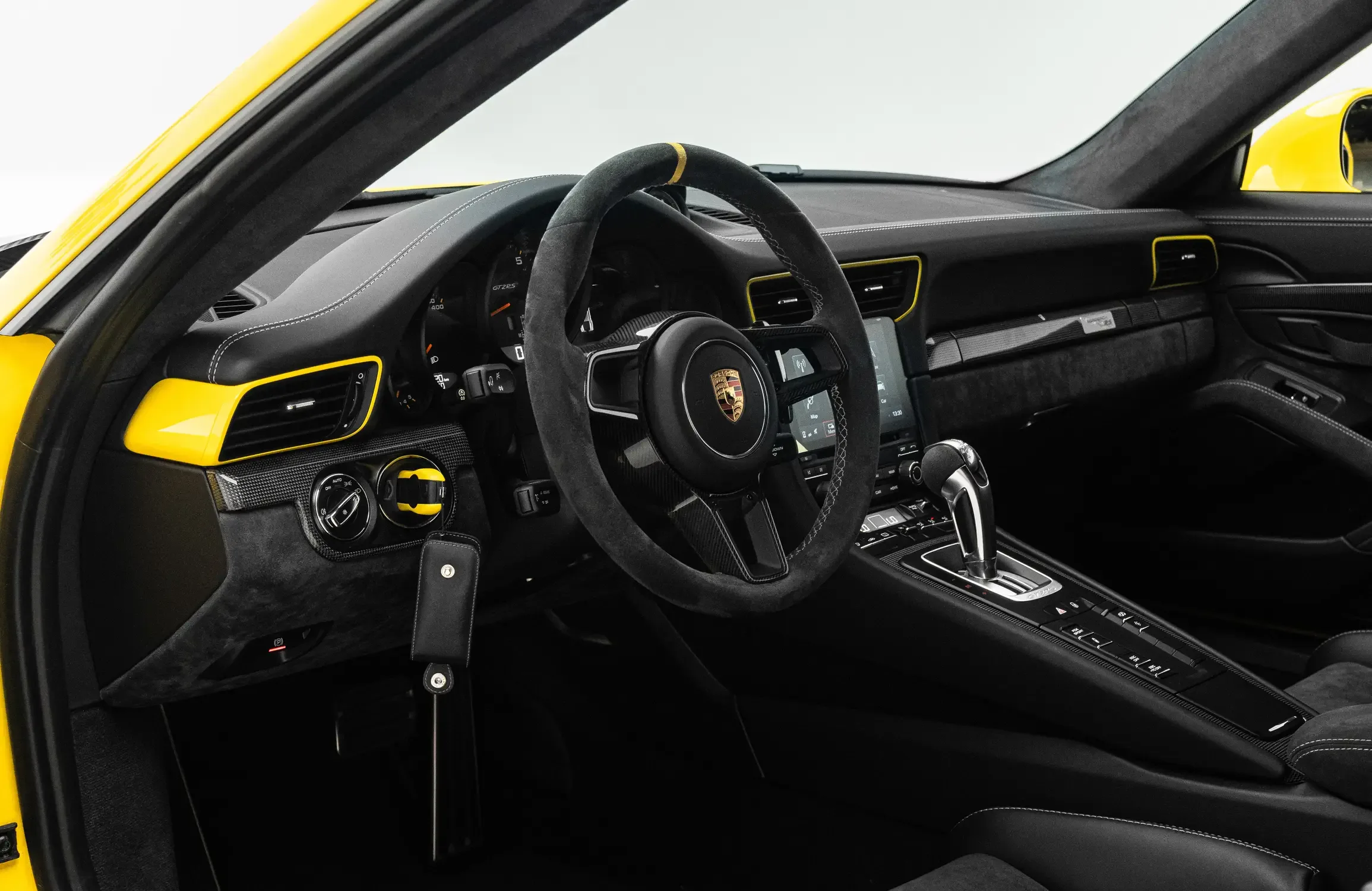 2018 Porsche 911 GT2 RS Weissach Package, 5/30