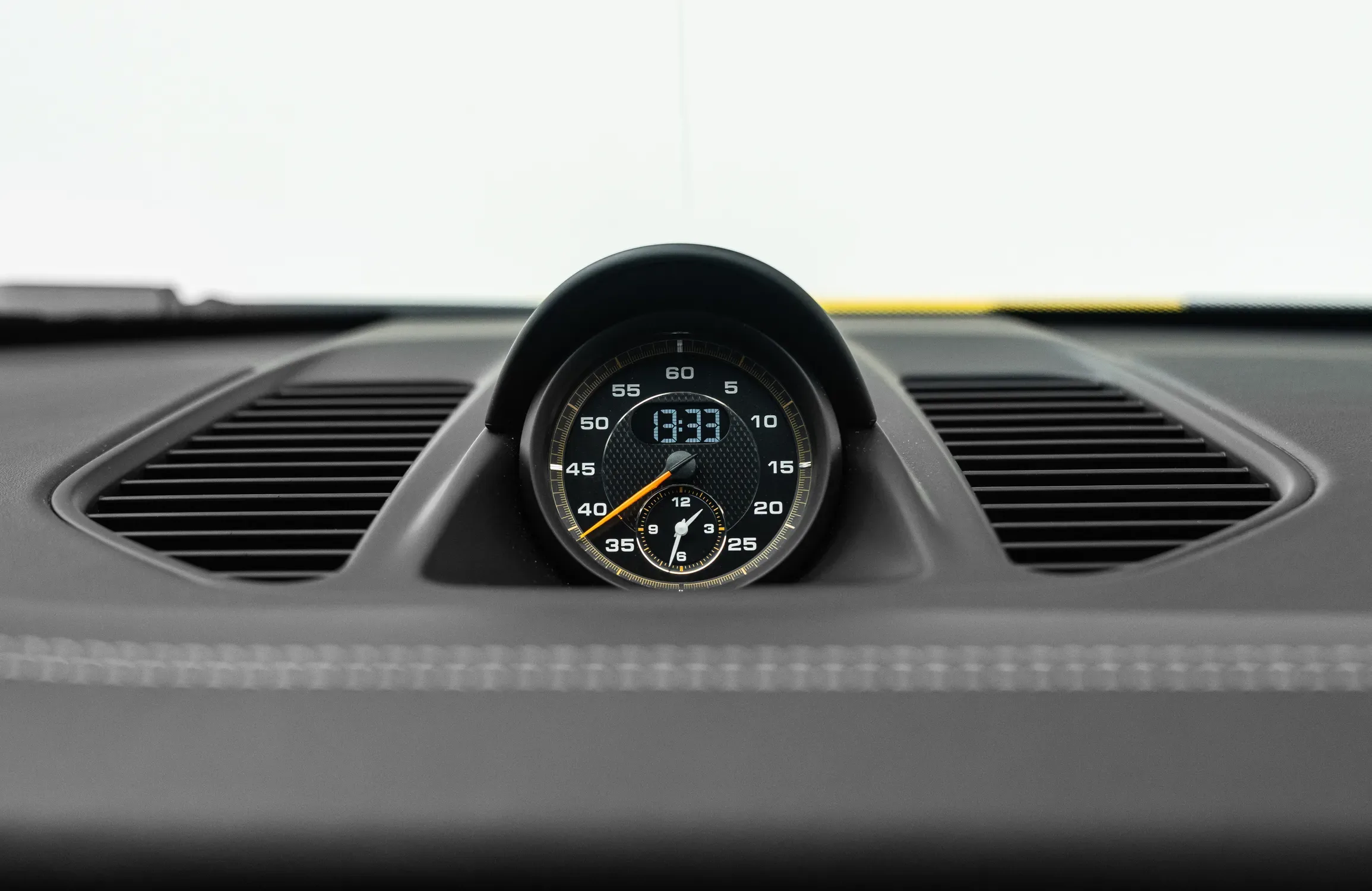 2018 Porsche 911 GT2 RS Weissach Package, 13/30