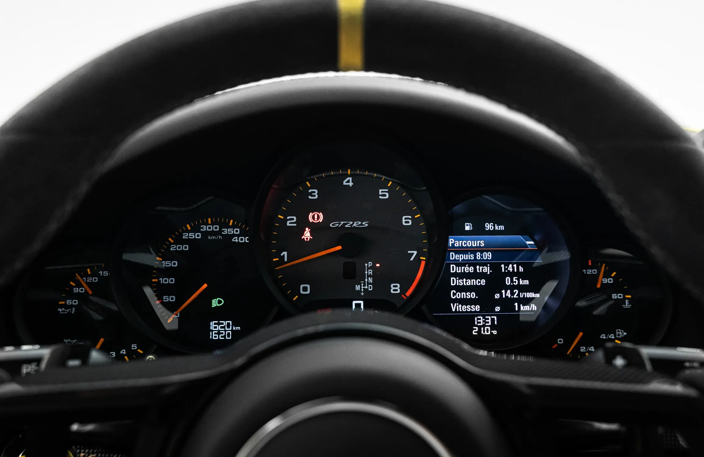 2018 Porsche 911 GT2 RS Weissach Package, 20/30