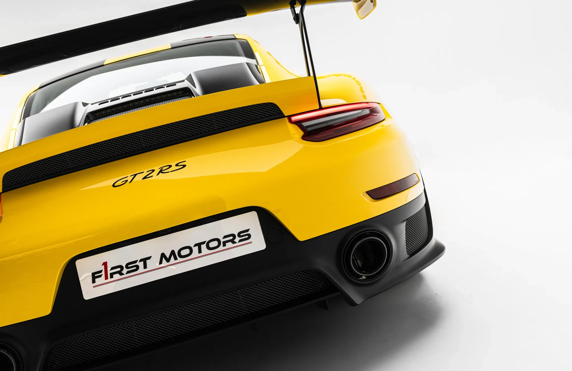 2018 Porsche 911 GT2 RS Weissach Package, 27/30