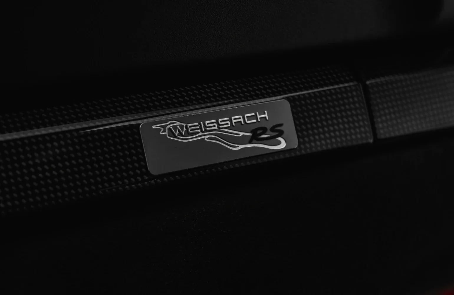 2018 Porsche 911 GT2 RS Weissach Package, 15/30