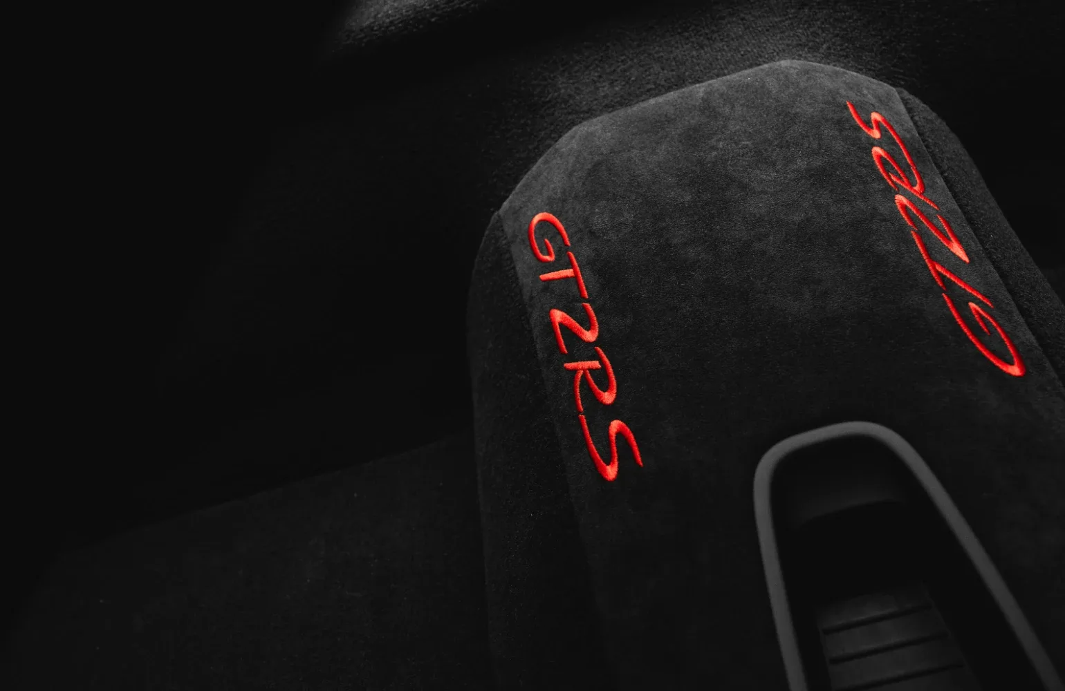 2018 Porsche 911 GT2 RS Weissach Package, 17/30