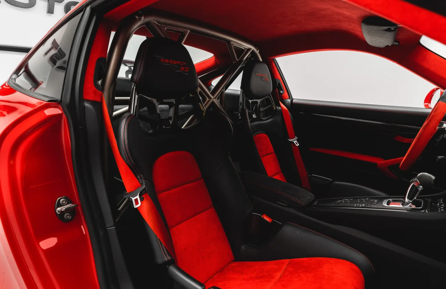 2018 Porsche 911 GT2 RS Weissach Package, 19/30