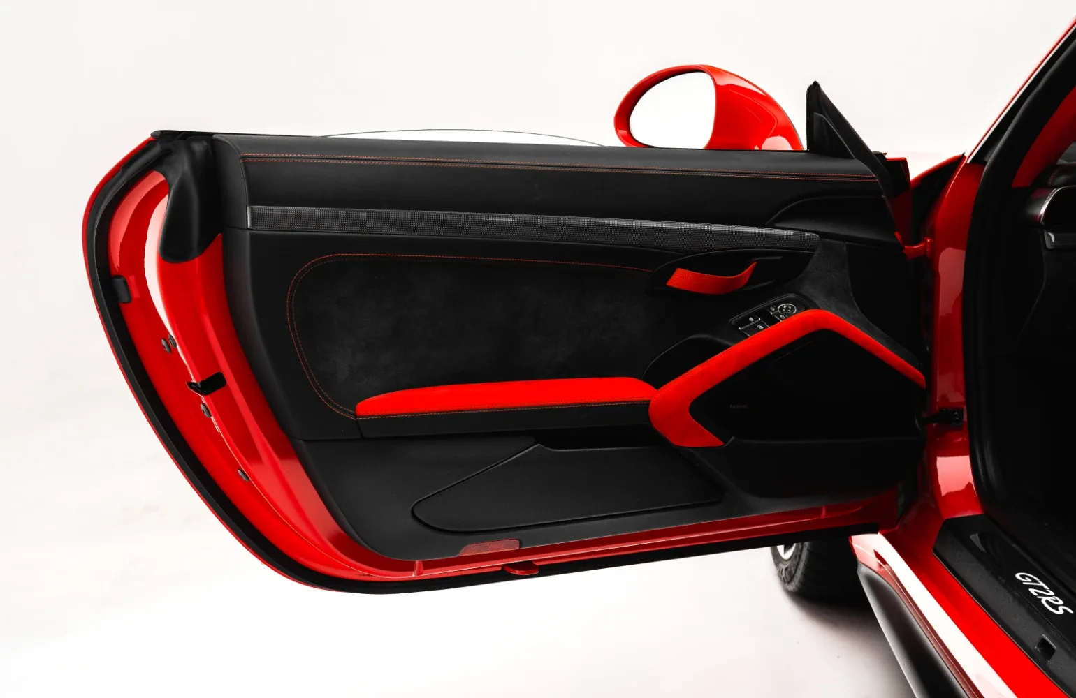 2018 Porsche 911 GT2 RS Weissach Package, 21/30