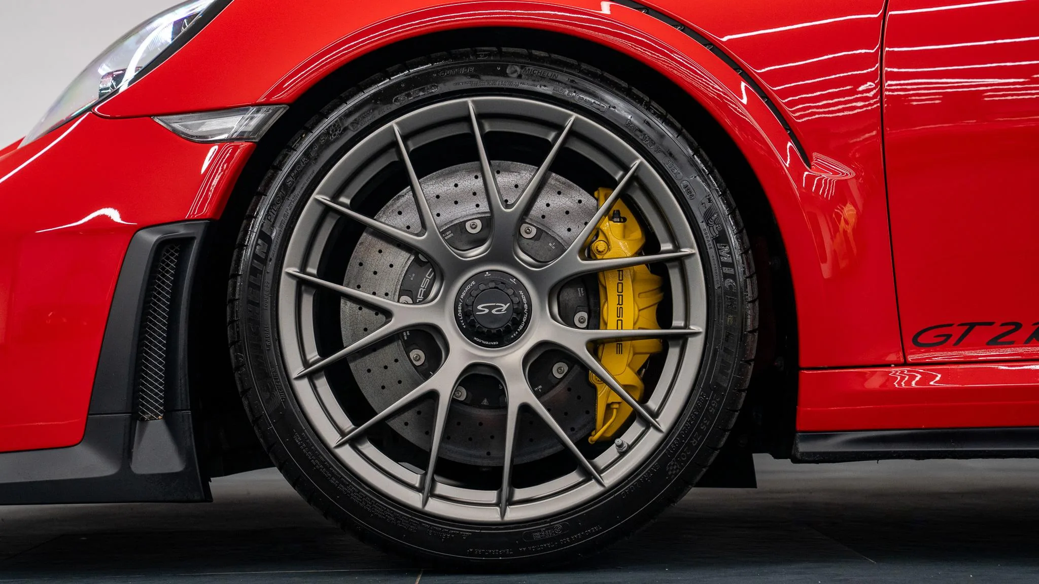 2018 Porsche 911 GT2 RS Weissach (991.2), 18/30