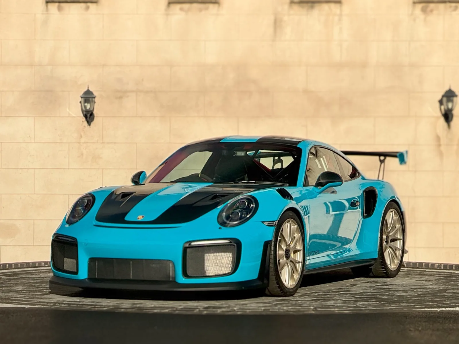 2018 Porsche 911 GT2 RS Weissach, 3/30