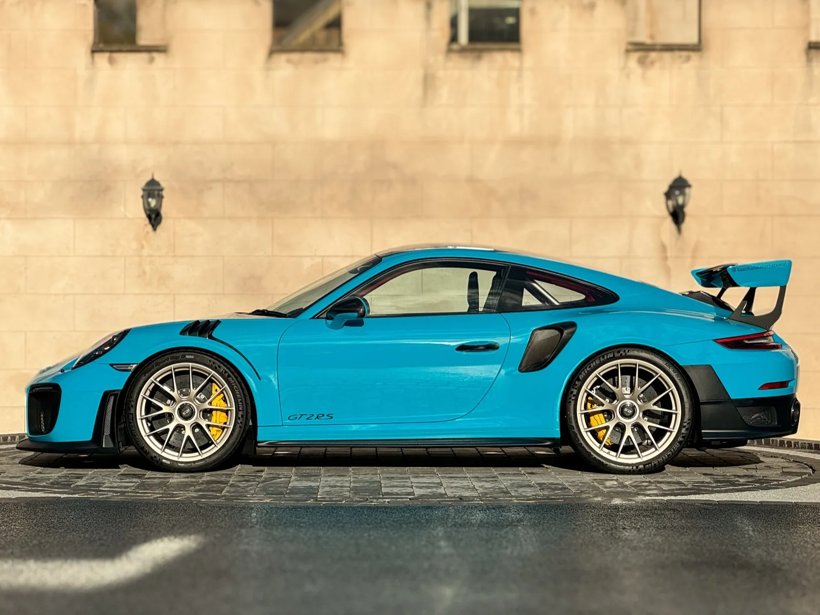 2018 Porsche 911 GT2 RS Weissach, 5/30